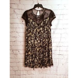 Torrid illusion lace floral dress NWT